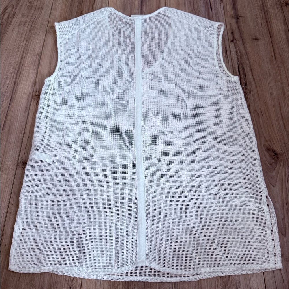 Heather White Mesh Sleeveless Top Sz Medium
